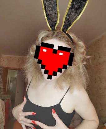 Нежная и опытная, я готова выполнить твои самые сокровенные желания. Мои услуги включают классический и оральный секс, эротический массаж, стриптиз и многое другое. Я знаю, как доставить настоящее наслаждение и сделать тебя счастливым. У меня есть отличные отзывы от довольных клиентов, которые говорят о моей профессиональности и чуткости. Погрузись в мир страсти и разврата со мной – и ты не пожалеешь! Фото в моем профиле обещают тебя заворожить. Жду тебя в Москве, чтобы воплотить твои сокровенные фантазии в реальность. 🔥 9913, 35 лет