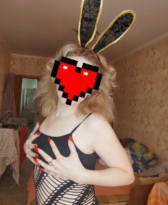 Нежная и опытная, я готова выполнить твои самые сокровенные желания. Мои услуги включают классический и оральный секс, эротический массаж, стриптиз и многое другое. Я знаю, как доставить настоящее наслаждение и сделать тебя счастливым. У меня есть отличные отзывы от довольных клиентов, которые говорят о моей профессиональности и чуткости. Погрузись в мир страсти и разврата со мной – и ты не пожалеешь! Фото в моем профиле обещают тебя заворожить. Жду тебя в Москве, чтобы воплотить твои сокровенные фантазии в реальность. 🔥 9913, 35 лет